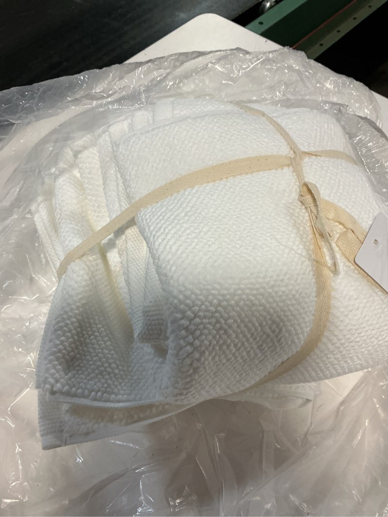 Condition photo showing Good Condition for turkish cotton bath mat (set of 2), one size, white