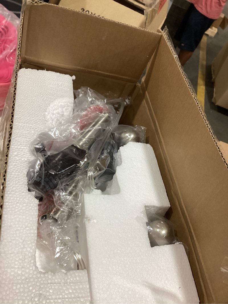 Condition photo showing Good Condition for PoKat 27.5" Dark Green Ceramic Table Lamps for Living Room, Farmhouse Table Lamps Set of 2 for Bedroom Night Stands, Modern Bedside Lamps for End Side Table, Vintage Nightstand Decor Lamps Home Office Dark Green - 27.5'' Ceramic Lamps