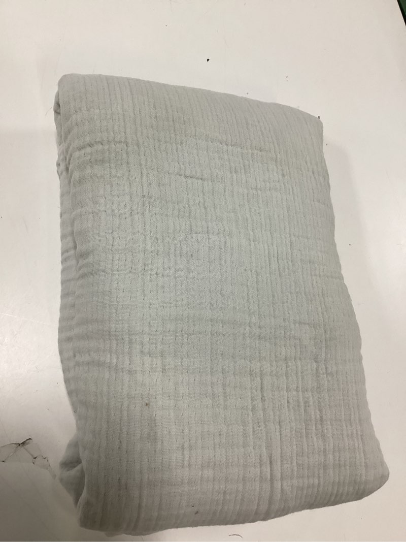 Condition photo showing As Is for king sham set of 2 light grey …no pillows