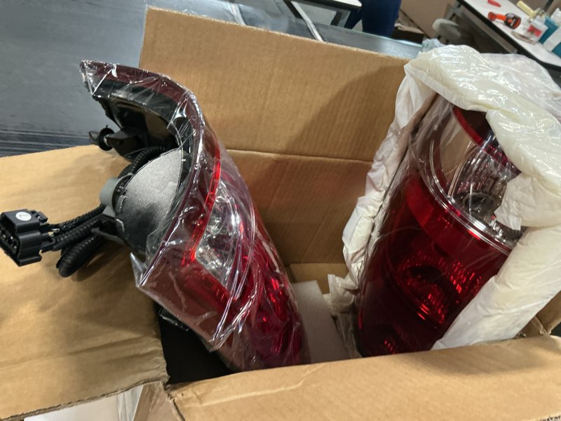 Condition photo showing New/Like New for APSVE Factory Style Tail Light Assembly Compatible With 2007 2008 2009 2010 2011 2012 2013 GMC Sierra 1500 2500HD 3500HD Taillights Brake Signal Assembly with Bulb and Harness Tail Lights