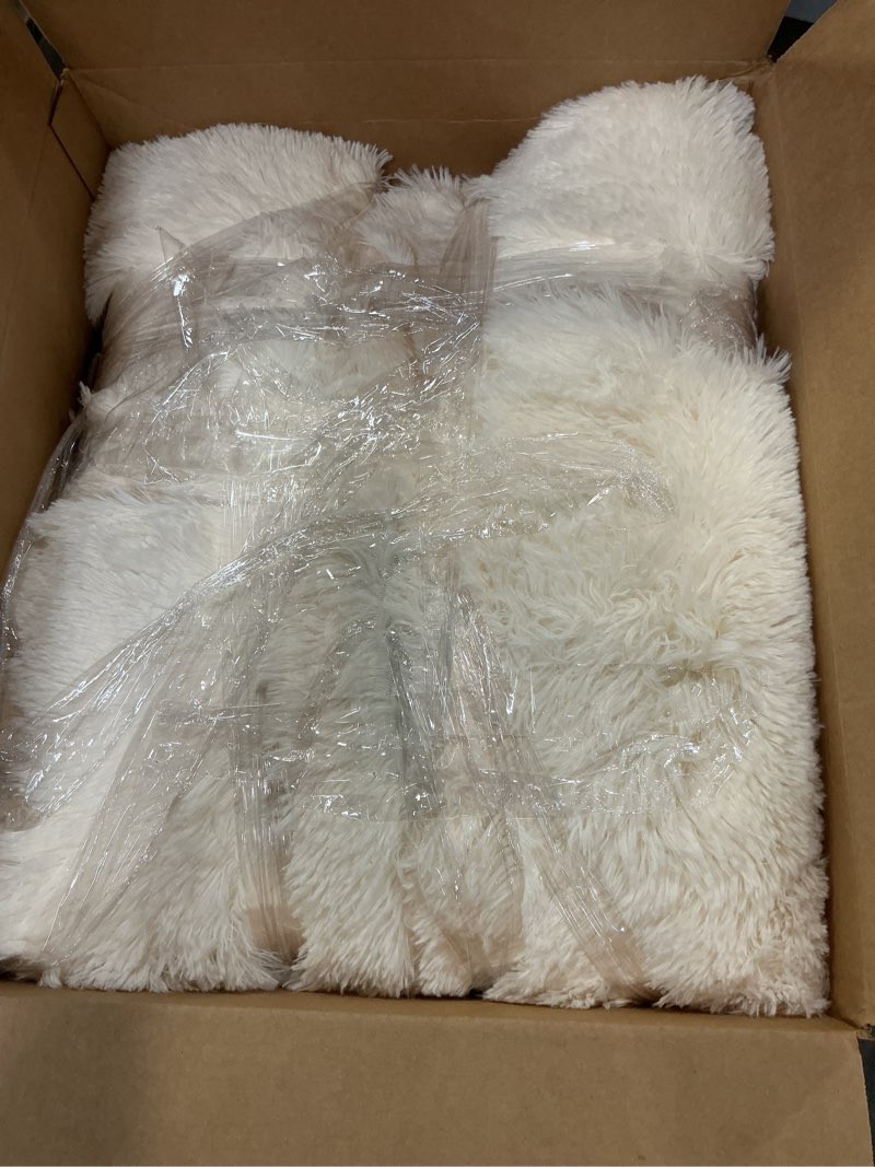 Condition photo showing Good Condition for 8x10 Area Rugs for Living Room Rug: Soft Fluffy Shag Cream White Rugs for Bedroom, Non-Slip Large Fuzzy Plush Rug Indoor Floor Carpet for Nursery Kids Boys Girl Room, Dorm, Playroom, Modern Home Decor Cream White 8' x 10' (Rectangular)
