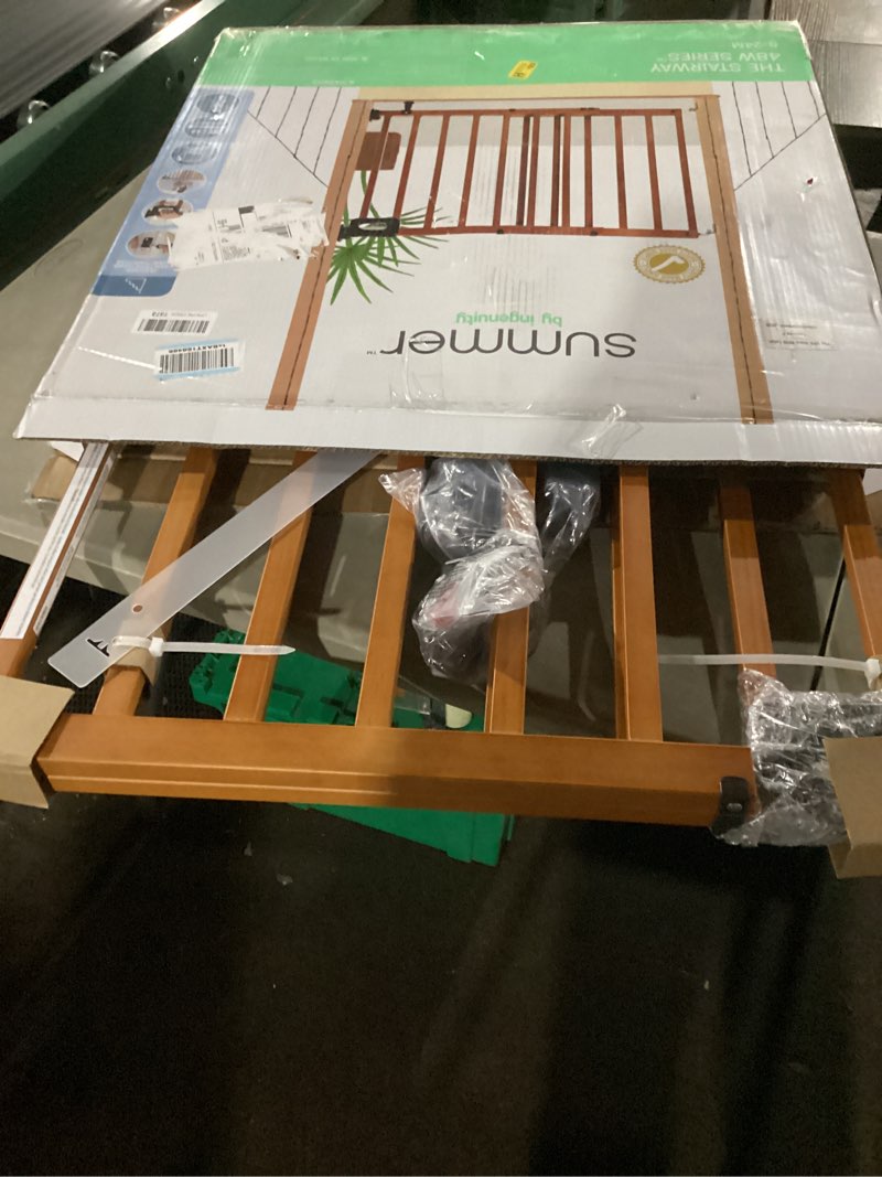 Condition photo showing New/Like New for Summer Infant Metal Banister & Stair Safety Baby Gate, 31'-46' Wide, 32.5' Tall, Banister & Wall Mount, Black Black Baby Gate