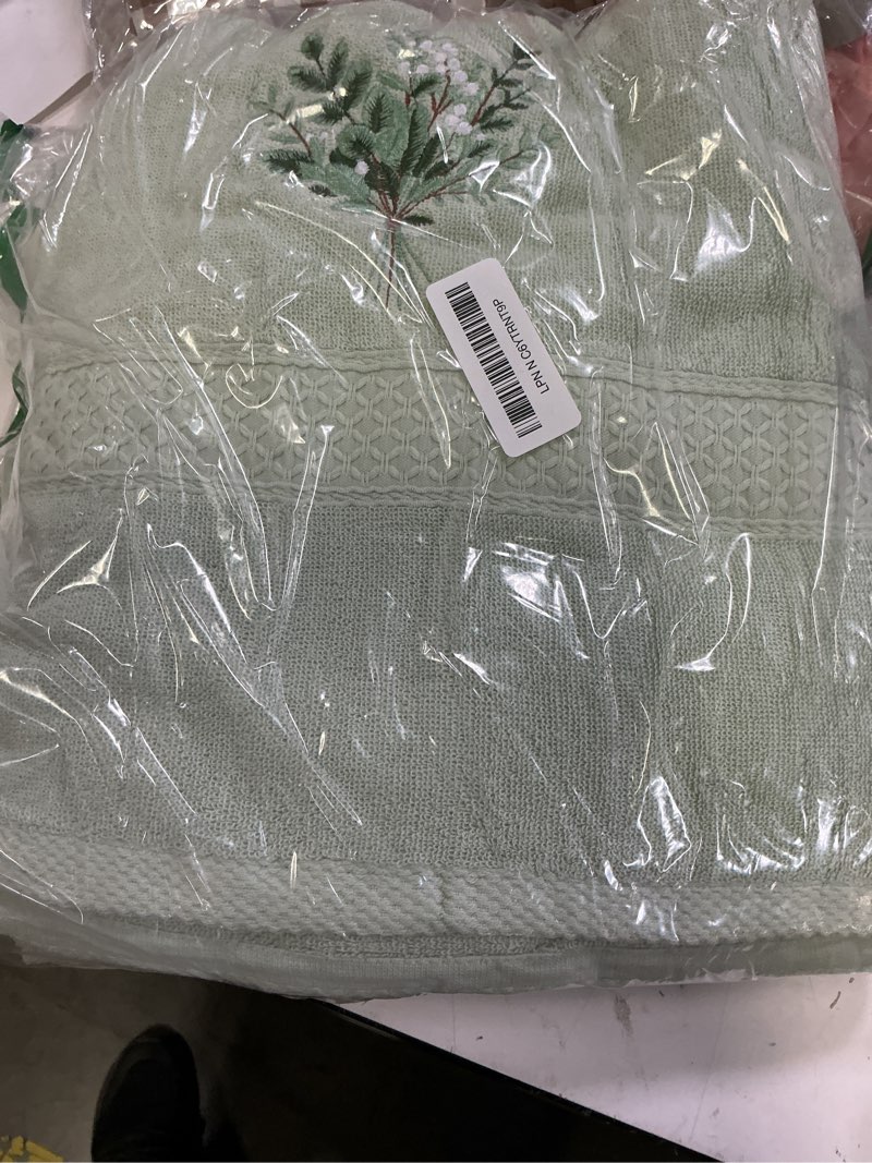 https://lotting-media.assets.bidfta.com/lotting_e37a75db-bcda-4298-ab77-617cbd5ab5bf