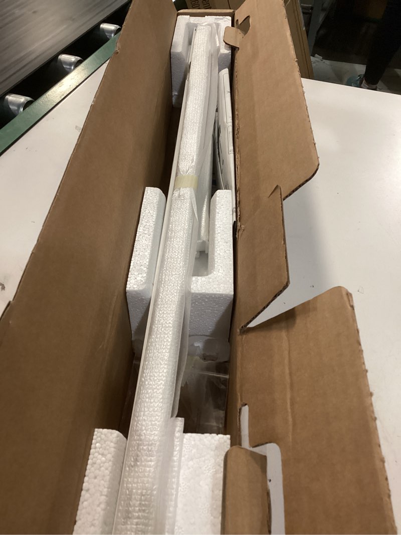 Condition photo showing Good Condition for samsung 32” the frame tv customizable bezel, magnetic, quick and easy installation, 2023, vg-scfc32wtbza, modern white modern white 32 inches