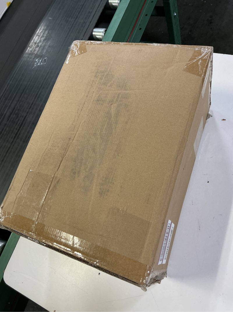 Condition photo showing New/Like New for amazon basics white down alternative comforter and duvet insert with corner tabs, machine washable, full/queen, all-season full/queen all-season
