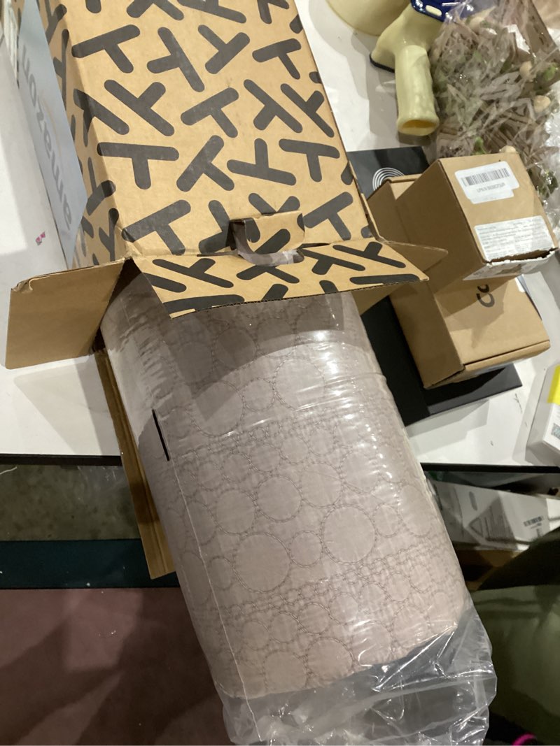 Condition photo showing Good Condition for HORIMOTE HOME Quilt Set Queen Size Cameo Rose, Classic Geometric Spots Stitched Pattern, Stone-Washed Microfiber Chic Rustic Look, Ultra Soft Lightweight Quilted Bedspread for All Season, 3 Pieces Cameo Rose Full/Queen