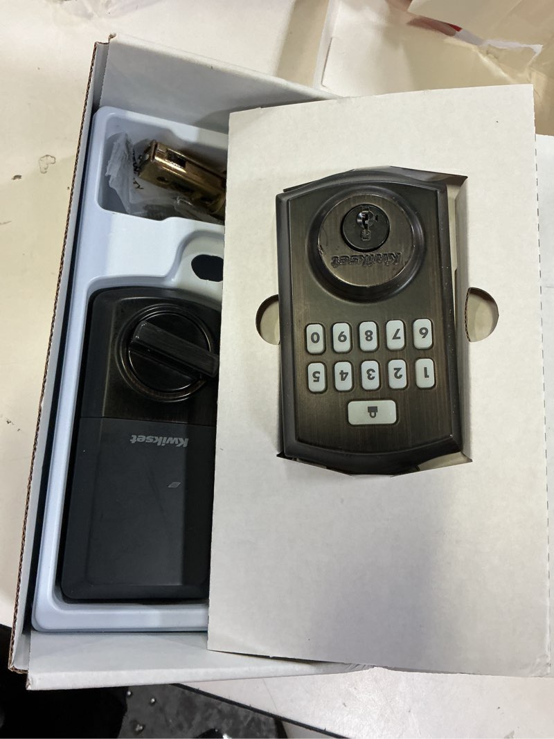 Condition photo showing Good Condition for smartcode 260 traditional venetian bronze keypad single cylinder electronic deadbolt featuring smartkey security