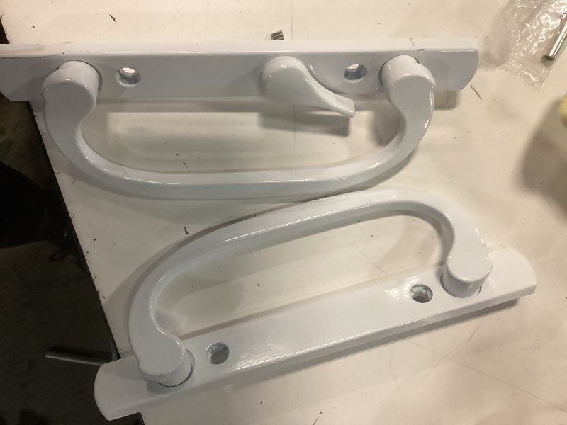 Condition photo showing Good Condition for wright products 3.94-in surface mounted sliding patio door handleset