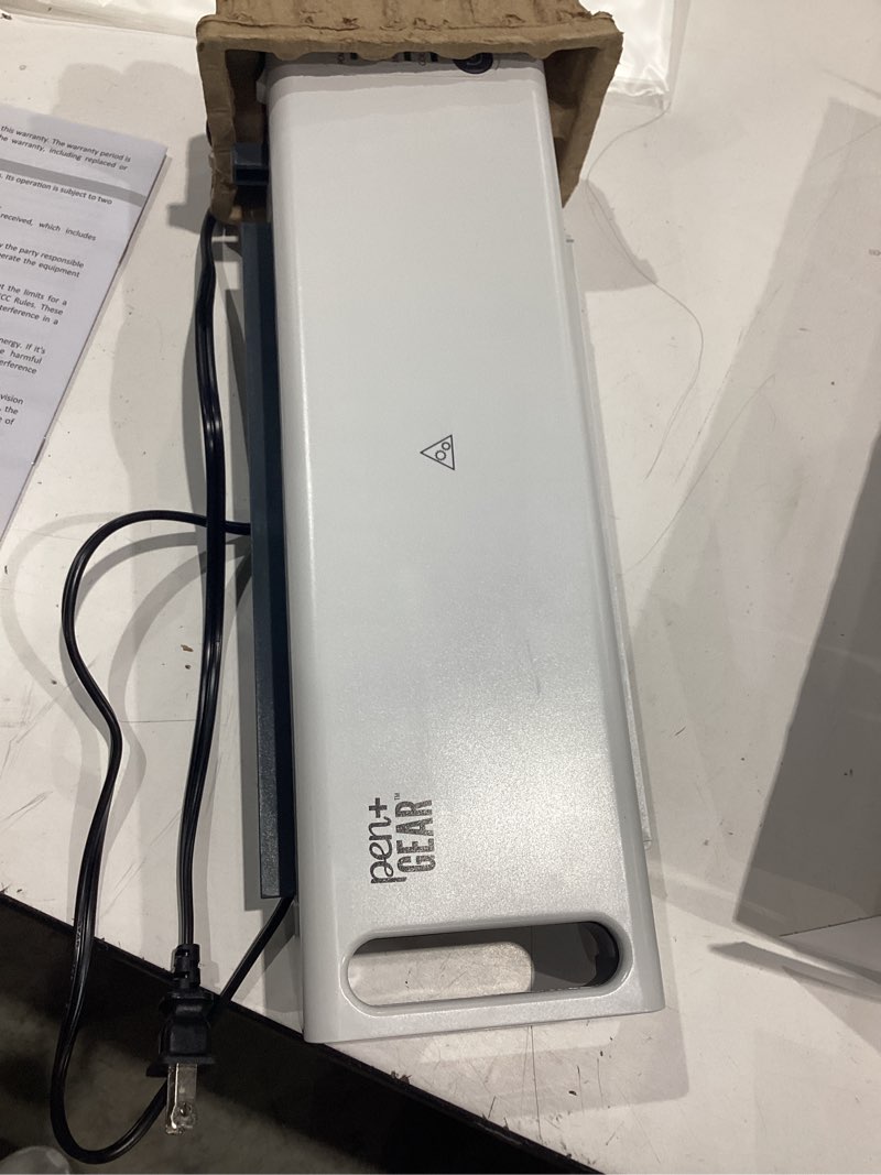 Condition photo showing Good Condition for pen+gear thermal laminator, letter size, 5 mil, white