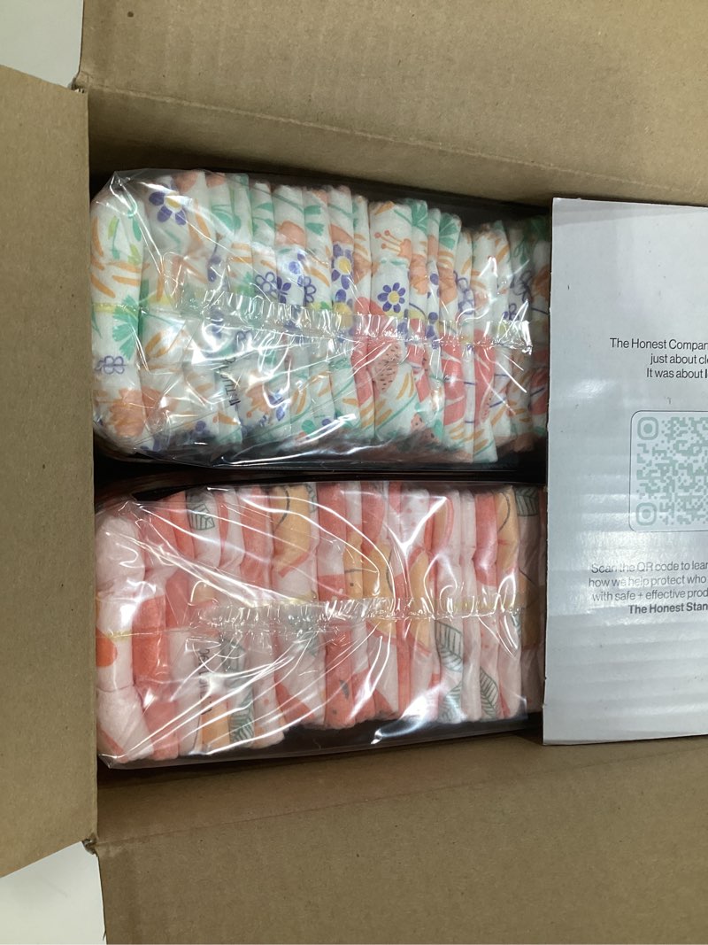 Condition photo showing Good Condition for the honest company comfort dry disposable diapers for sensitive skin, hypoallergenic, fragrance-free, just peachy + flower power, club box, size 3 (16-28 lbs), 62 count size 3 (62 count) just peachy + flower power