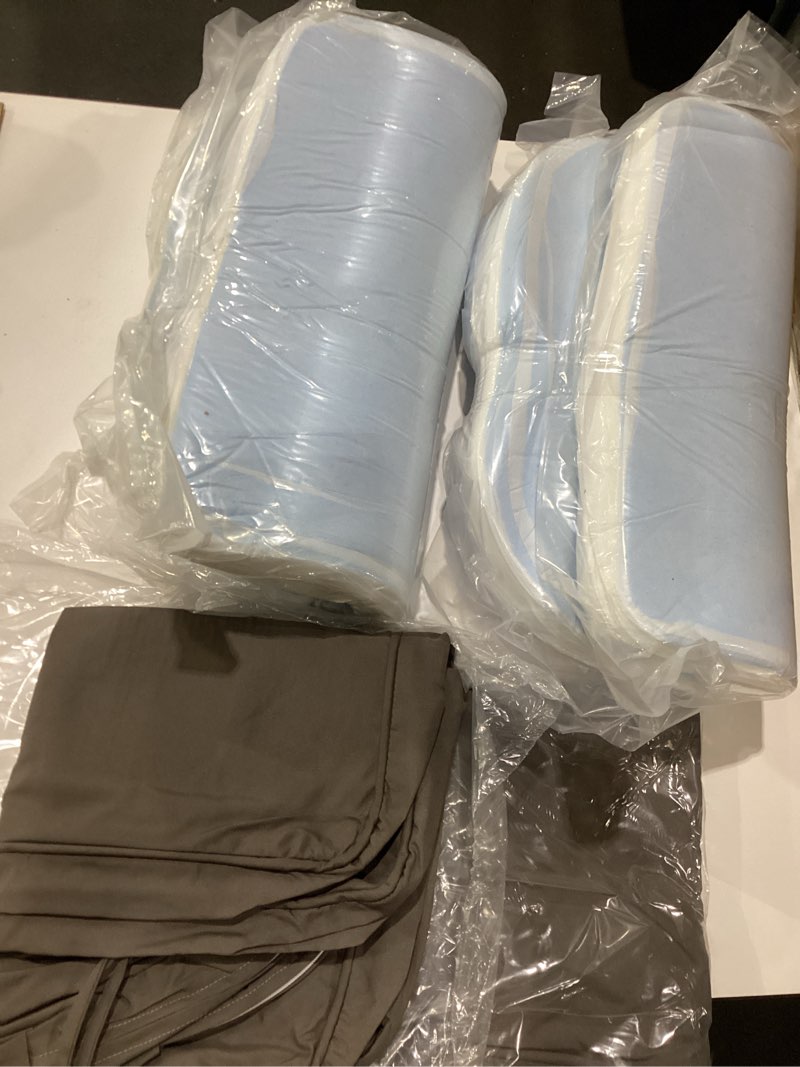 Grey patio 4 peice cushion set 