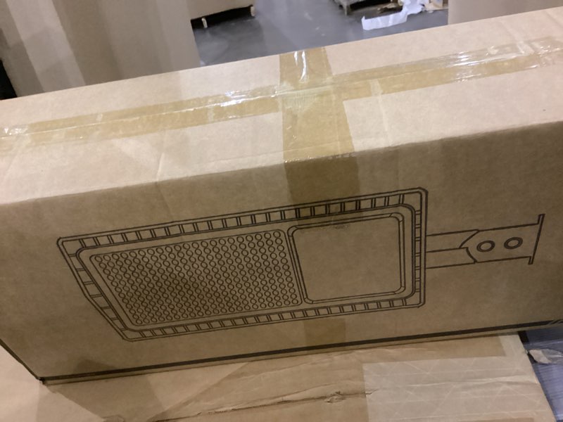 Condition photo showing New/Like New for 200W LED Parking Lot Lights Outdoor, 26000LM Commercial Street Light with Dusk to Dawn Photocell, IP65 Waterproof, 6500K 100-277V Slip Fitter Mount Shoebox Pole Lights for Yard Garage 2 Pack