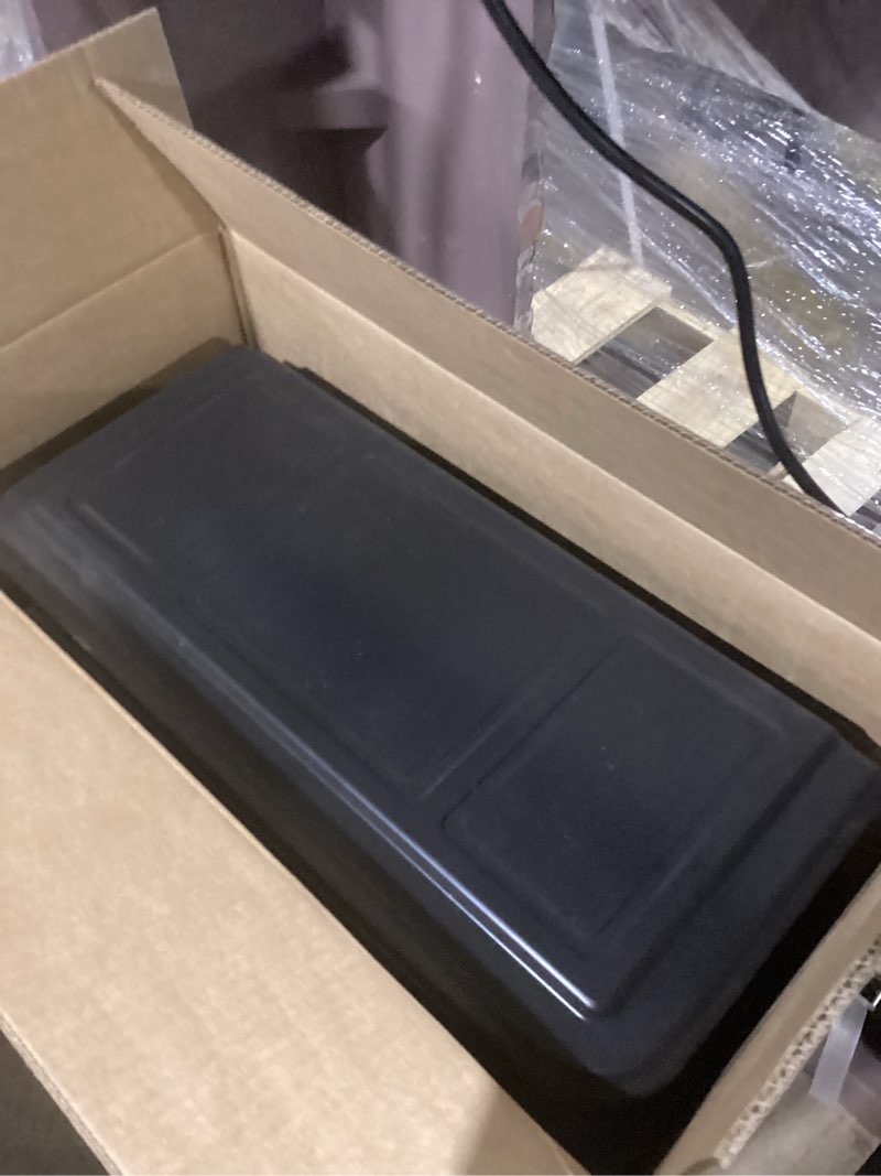 Condition photo showing Good Condition for Style Selections 20.87-in W 5200 -BTU Black Metal Flat wall Fan-forced Electric Stove