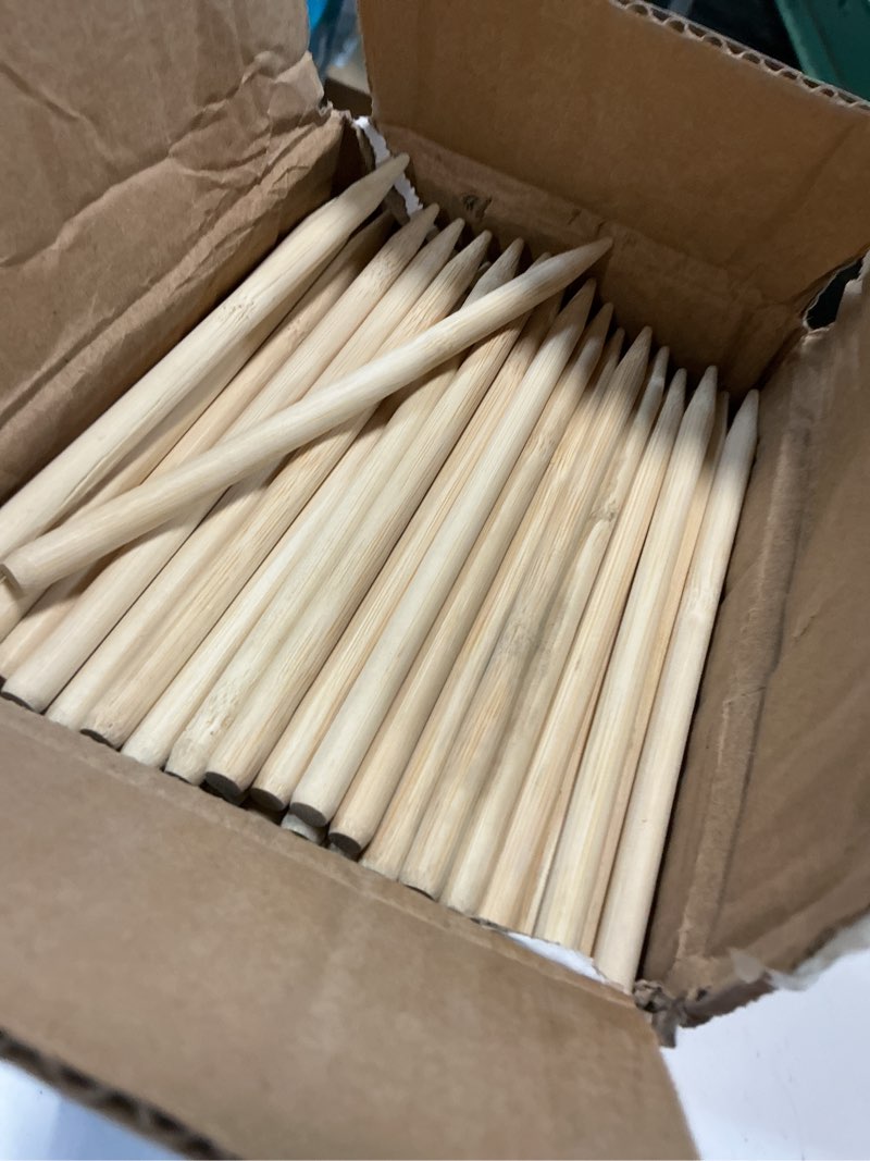 Condition photo showing New/Like New for 1/4\\\" x 5-1/2\\\" birch semi pointed candy apple stick 1000 count