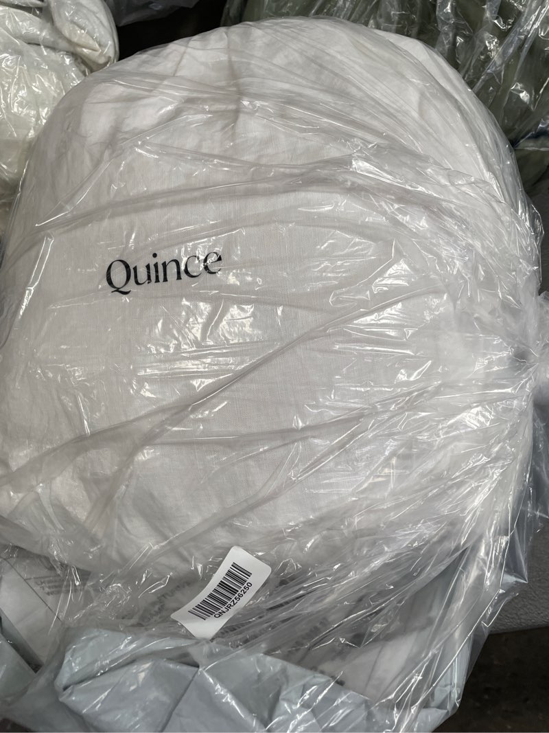 Condition photo showing New/Like New for european linen sheet set, full, white