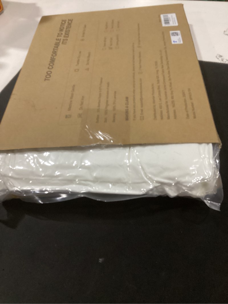 Condition photo showing New/Like New for ohgeni 100% waterproof mattress protector,twin size mattress soft pad,pet hair & bedwetting resistant,cooling breathable fitted sheets,washable bed cover,non-slip deep pocket,noiseless for kids rooms 1- white twin