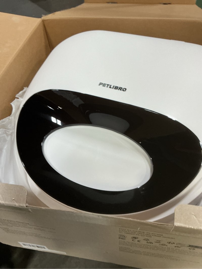 Condition photo showing Good Condition for petlibro automatic cat feeder wet food with stainless steel bowl, refrigerated auto cat feeder with semiconductor cooling, 3 fresh meals for 3 days, app-controlled pet food dispenser, easy to clean
