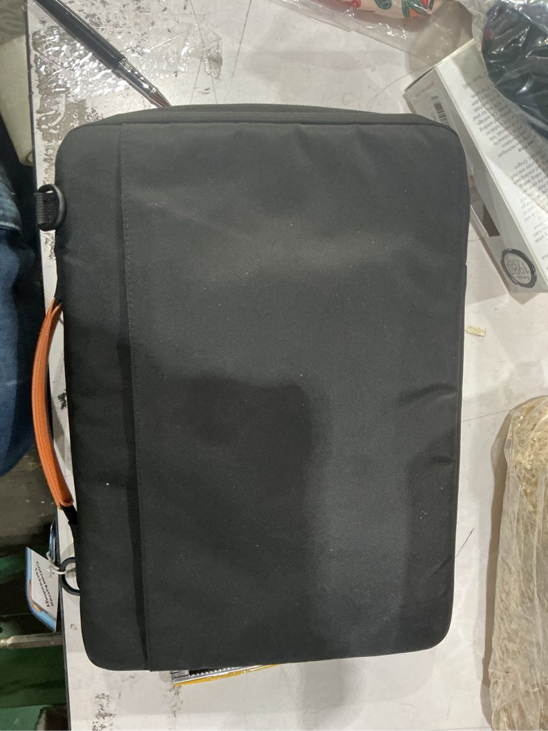 Condition photo showing Good Condition for computer bag