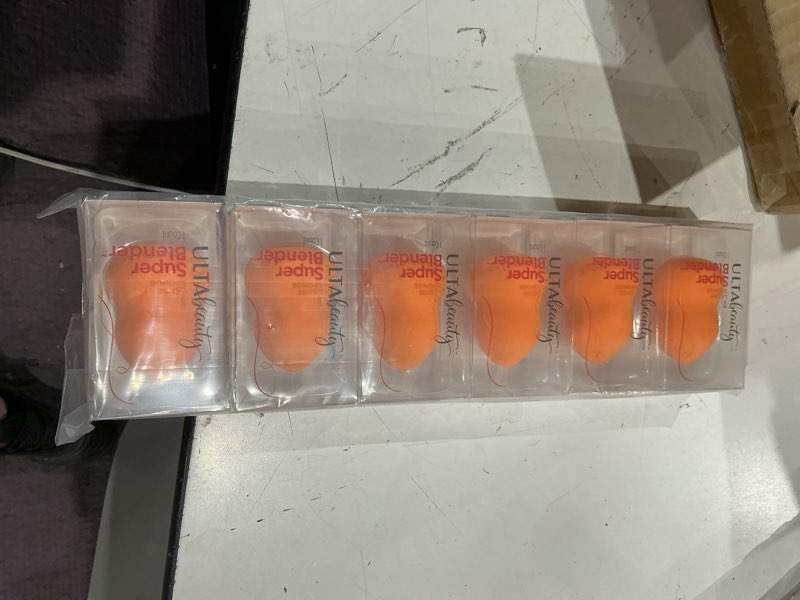 Condition photo showing New/Like New for ulta large makeup sponge super blender, 6pk