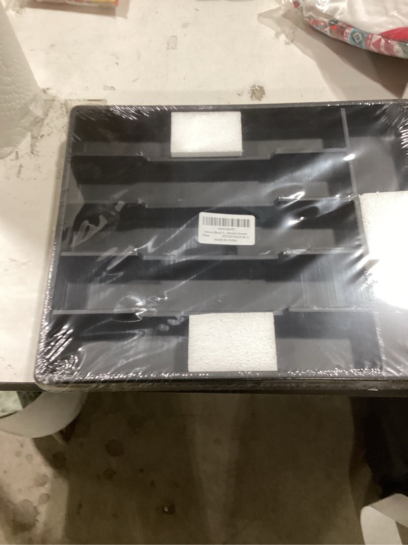 Condition photo showing New/Like New for Kitsure Silverware Organizer for Drawers - Expandable Cutlery and Utensil Drawer Organizer with Easy Maintenance, Premium PP Kitchen Organizers and Storage for Flatware, Black, 20.3" x 13.8" x 1.6" Black Large