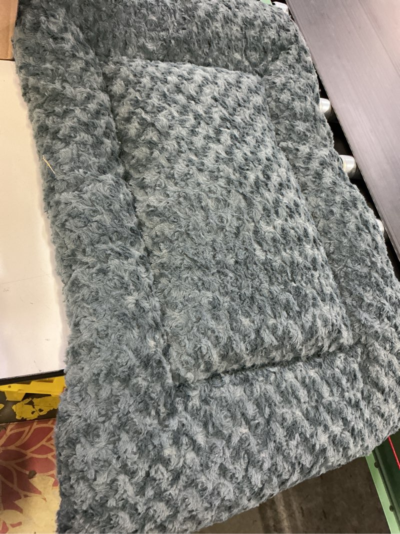 Condition photo showing Good Condition for washable dog bed mat ultra soft dog crate pad comfy fluffy pet kennel beds sleeping mattress for large jumbo medium small dogs, 35 x 22 inch, gray grey 35.00" x 22.00" x 1.50"