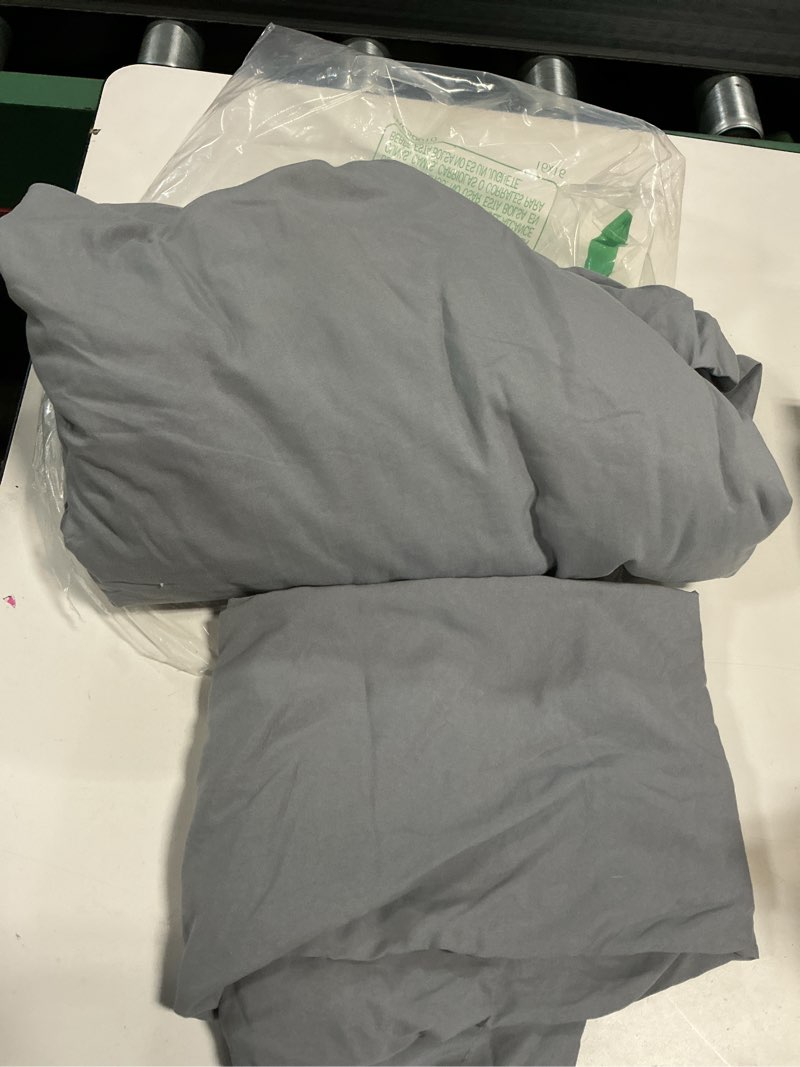 Condition photo showing Good Condition for bedsure prewashed twin/twin xl duvet cover, cotton-like bedding set, grey | ultra soft, relaxed texture, twin xl breathable comfort, hidden zipper, 8 corner ties, easy care, oeko-tex, year-round use 04 - grey (no comforter) twin/twin xl (68" x 90")