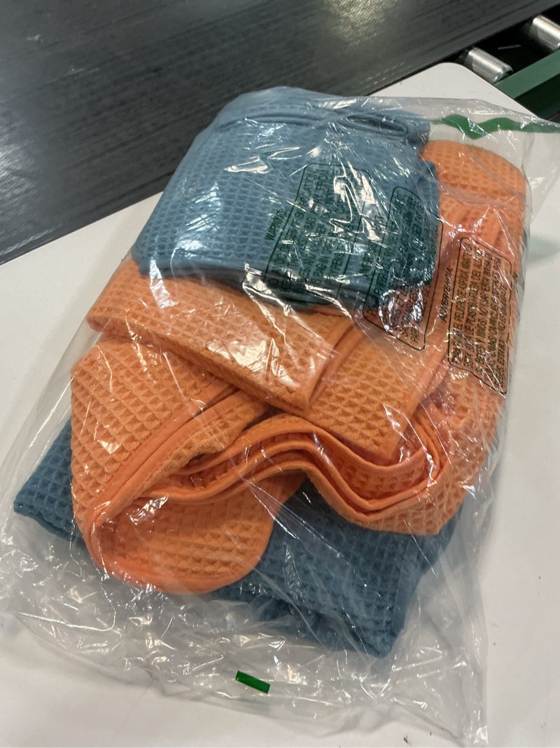 Condition photo showing Good Condition for polyte 430 gsm microfiber quick dry lint free oversize bath towel set, 6 piece (waffle weave) blue,orange