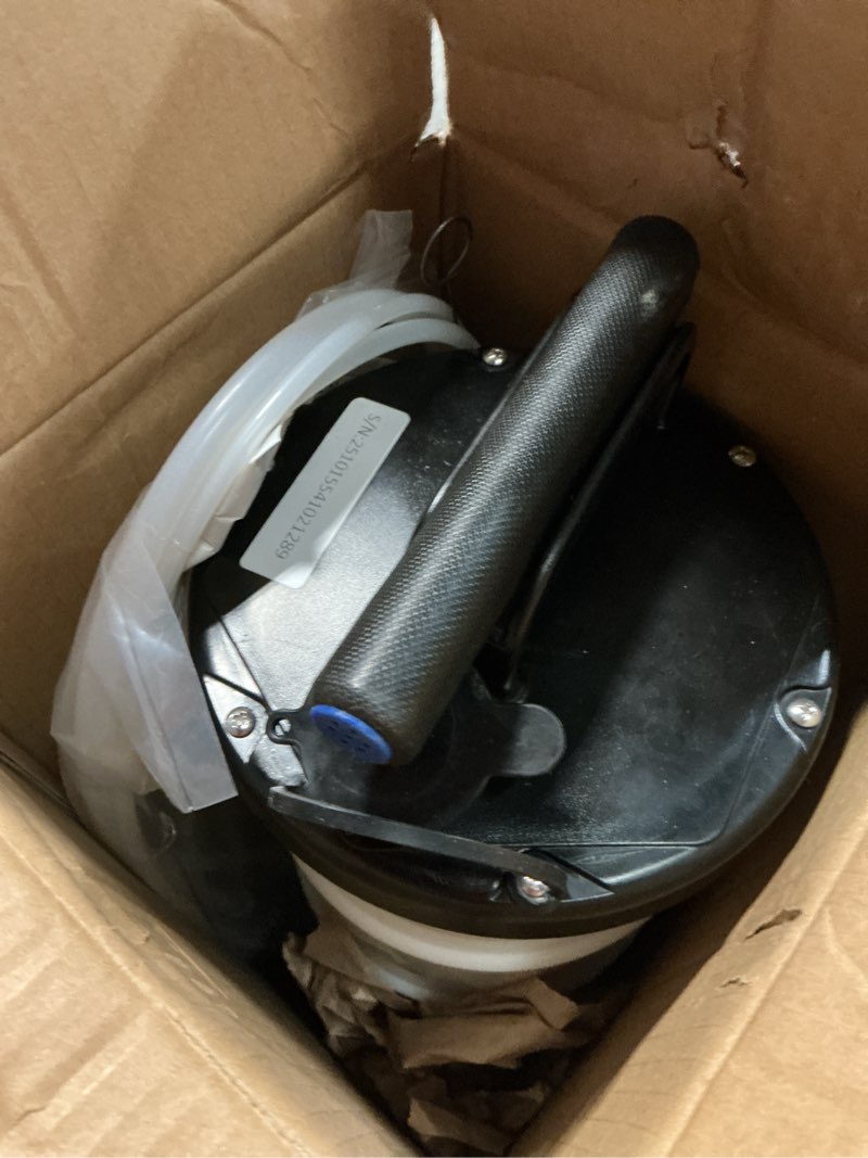 Condition photo showing Good Condition for vevor 6.5l manual fluid extractor pump, oil changer vacuum fluid extractor, oil extractor change pump for automotive, oil change & fluid change tool with dipstick and suction hose (6.5l)