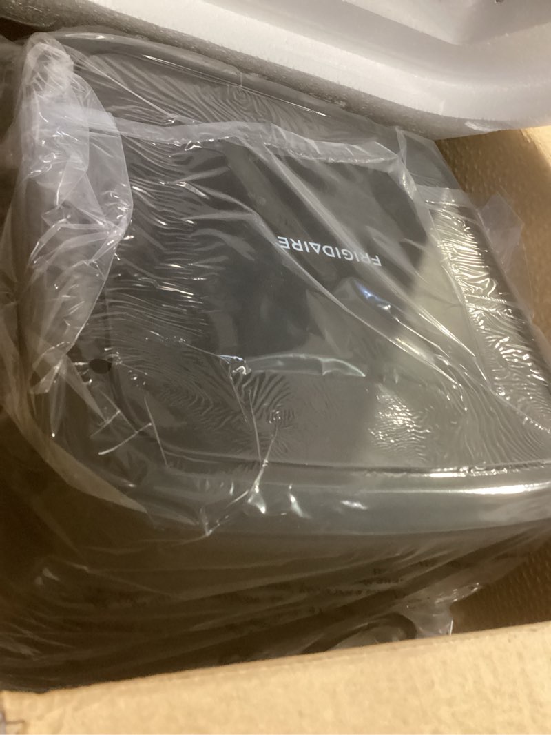 Frigidaire 8.5 Qt./ 8L Digital Air Fryer - Stainless Steel with Window (EAF805SS) (Renewed)