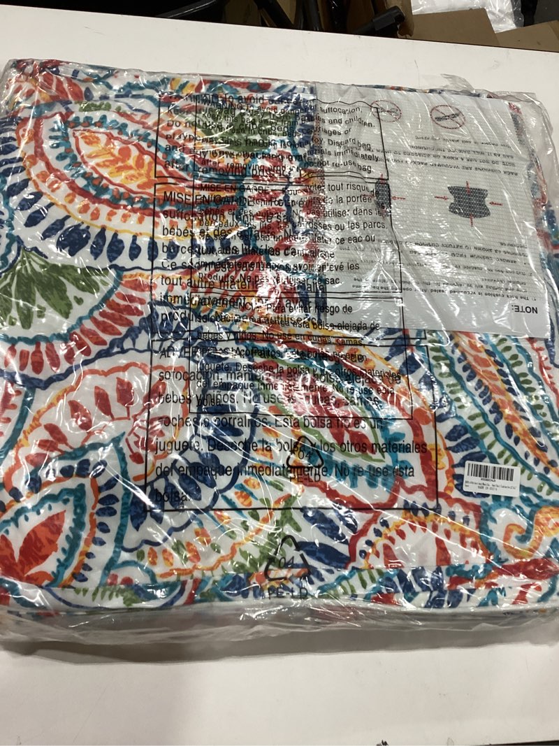 Condition photo showing New/Like New for JMGBird Outdoor Cushion Tufted Pillow, Deep Seat Outdoor Chair Cushion Set 22"x22" Patio Cushions for Outdoor Furniture Paisley Patten 22"×22"