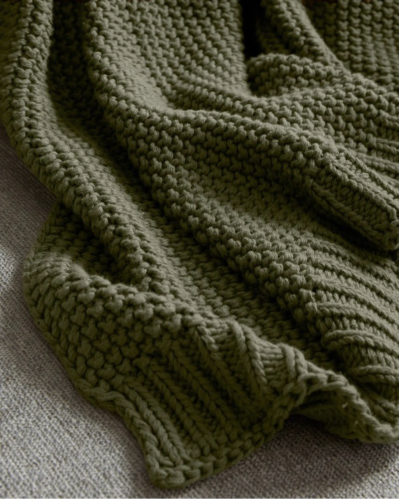 Condition photo showing Good Condition for quince cotton fisherman throw color olive size 50x60