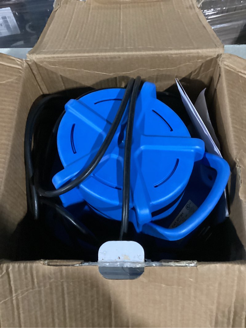 little giant apcp-1700 115-volt, 1/3 hp, 1745 gph, automatic, submersible, swimming pool cover pump 