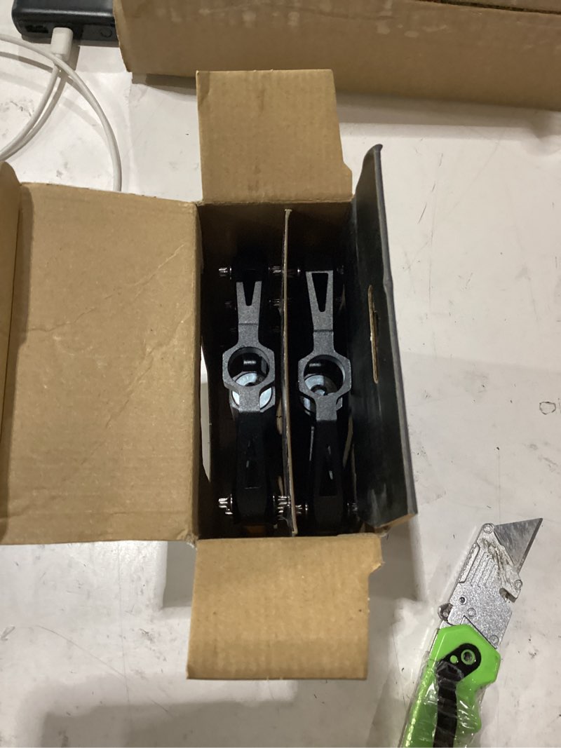 Condition photo showing New/Like New for rockbros mountain bike pedals mtb pedals bicycle flat pedals aluminum 9/16" sealed bearing lightweight platform for road mountain bmx mtb bike reflective pedals-black