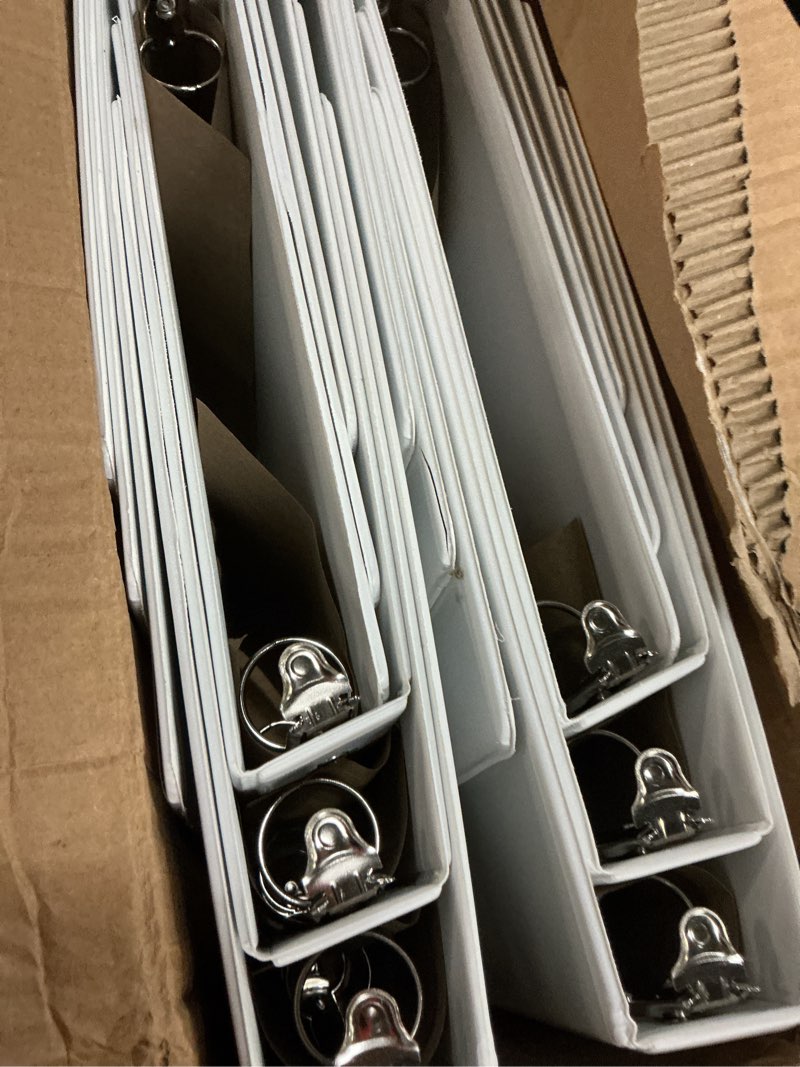 Condition photo showing Good Condition for durable 1 inch 3-ring binder, 1" round ring binders with 2 inside pockets, basic 1 in binders, pvc- free, clear view cover 1-inch-binder holds 8.5'' x 11''paper for office/school/home?12 pack, white 1 inch 12pack white