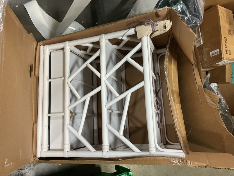 Condition photo showing Good Condition for nightshack white nightstand