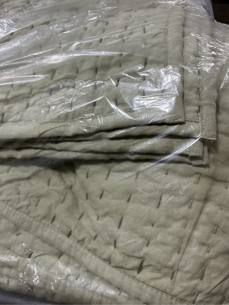 Condition photo showing Good Condition for european linen cotton stitch quilt set, full/queen, willowleaf