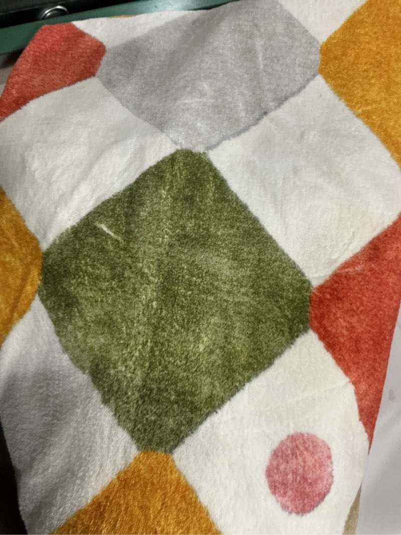 Condition photo showing Good Condition for jinchan Macy 5x7 Area Rug for Kids Room Modern Colorful Checkered Diamond Nursery Rug Indoor Washable Soft Non Slip Carpet for Playroom Classroom Bedroom Dorm Daycare Living Room Circus on Cream 5' x 7' (Rectangular) Diamond Circus