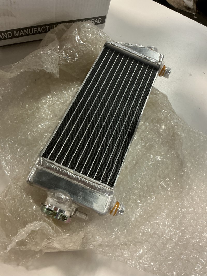 Condition photo showing Good Condition for full aluminum radiator compatible with 2002 2015 2016 2017 2018 2019 yamaha yz250 yz250x yz250g 02-19 mm0011
