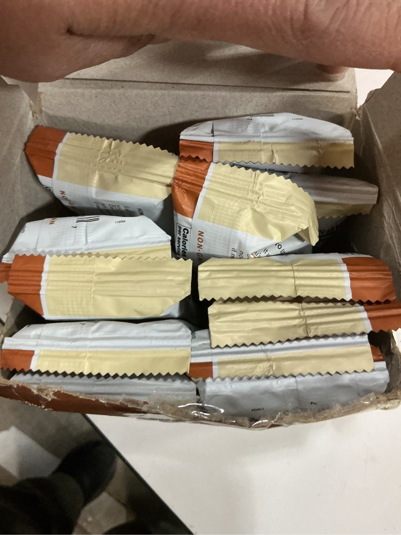 Condition photo showing New/Like New for (Best By :11/07/26) Skratch Labs Energy Bar | Cinnamon + Oatmeal (12 Pack) | Plant Based Healthy Snack | Low Sugar - 5g Protein | Non-GMO, Gluten Free, Soy Free, Vegan, Kosher