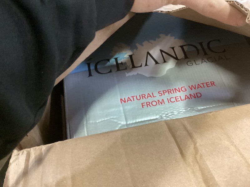 Condition photo showing New/Like New for Icelandic Glacial Natural Spring Alkaline Water, 750 ml / 25.3 Fl Oz (Pack of 12)