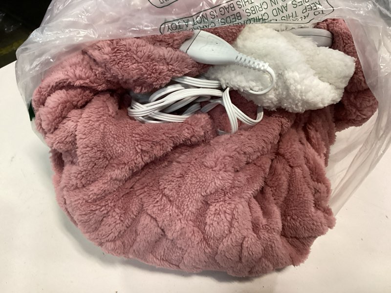 Condition photo showing Good Condition for Heated Blanket Twin Size 62"X84" Pink - Soft Thick Warm Sherpa Electric Blanket for Winter with 5 Fast Heating Levels & 10hrs Auto Off for Women Gift, Overheating Protection for Office Bed 2-pink Twin 62"X84"