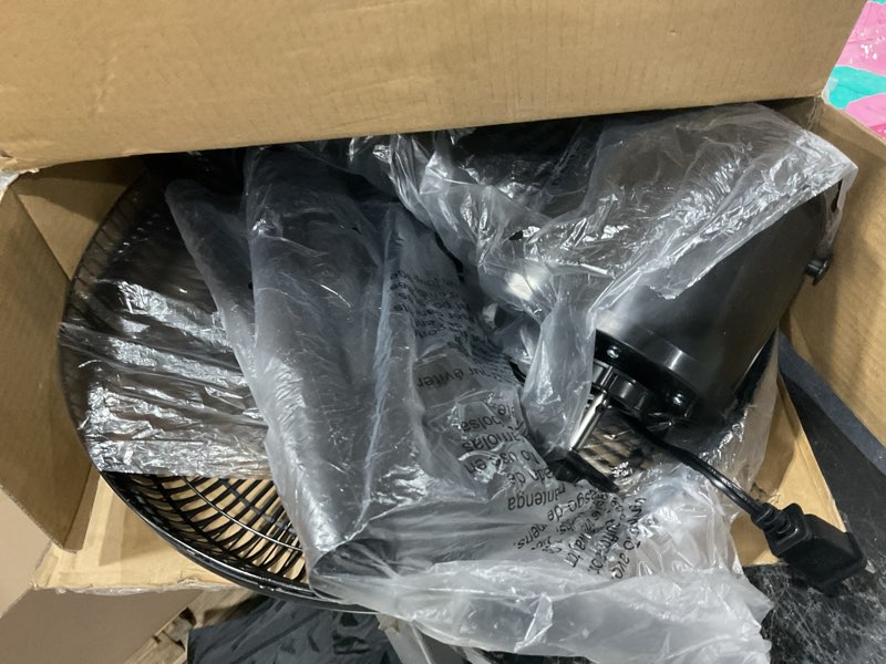 Condition photo showing Good Condition for ez-chill 16” oscillating pedestal fan, 3-speed options, 90-degree oscillating head, adjustable height and tilt, powerful air flow, black, mtfs-16b-blk