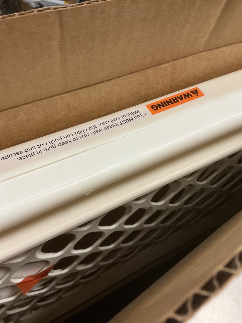 Condition photo showing New/Like New for toddleroo by north states - supergate ergo baby gate: plastic baby gate for stairs & doorways - adjustable indoor safety gate - made in usa - 26 to 42 inches wide - 26 inches tall - ivory