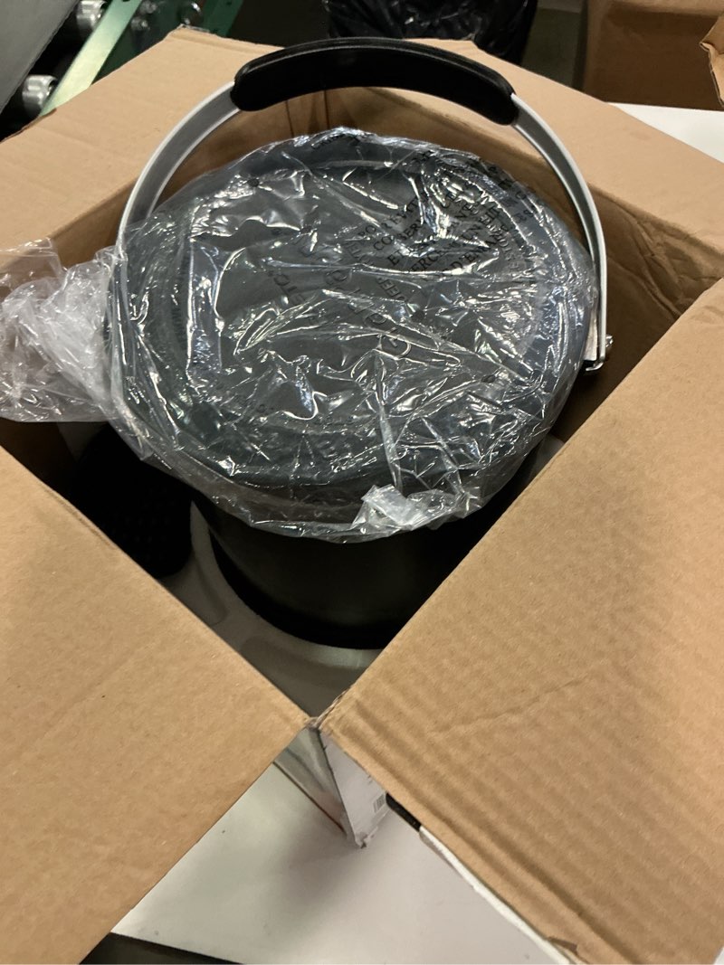 Condition photo showing Good Condition for Presto 05411 GranPappy Electric Deep Fryer