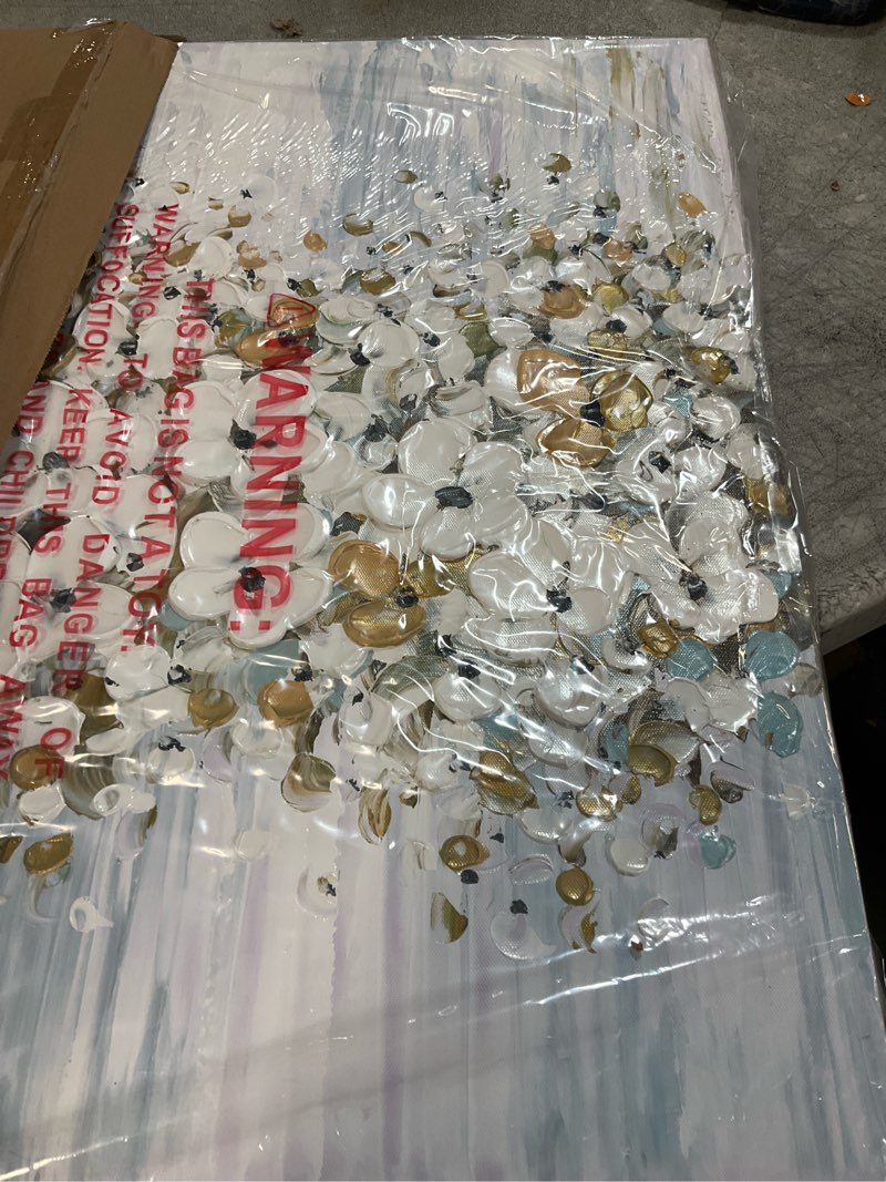 https://lotting-media.assets.bidfta.com/lotting_e4601ec0-dcda-496a-99c1-f82f2e1aa47d