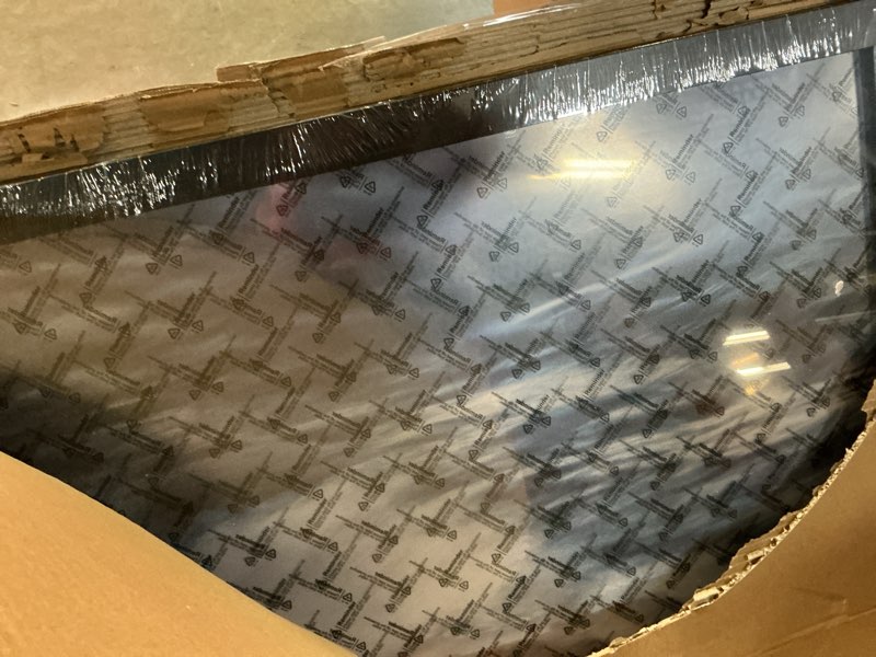 Condition photo showing New/Like New for 24x32 poster frame, black 24 x 32 frame for horizontal or vertical wall mounting, 1 pack black 24x32