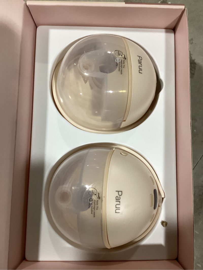 Condition photo showing Good Condition for momcozy m5 lite hands-free wearable breast pump, doublefit flange for baby-like comfort, 3 modes & 9 suction levels, no flange insert or hard carry case, 24mm, 2-pack, cozy red lite-limited version cozy red