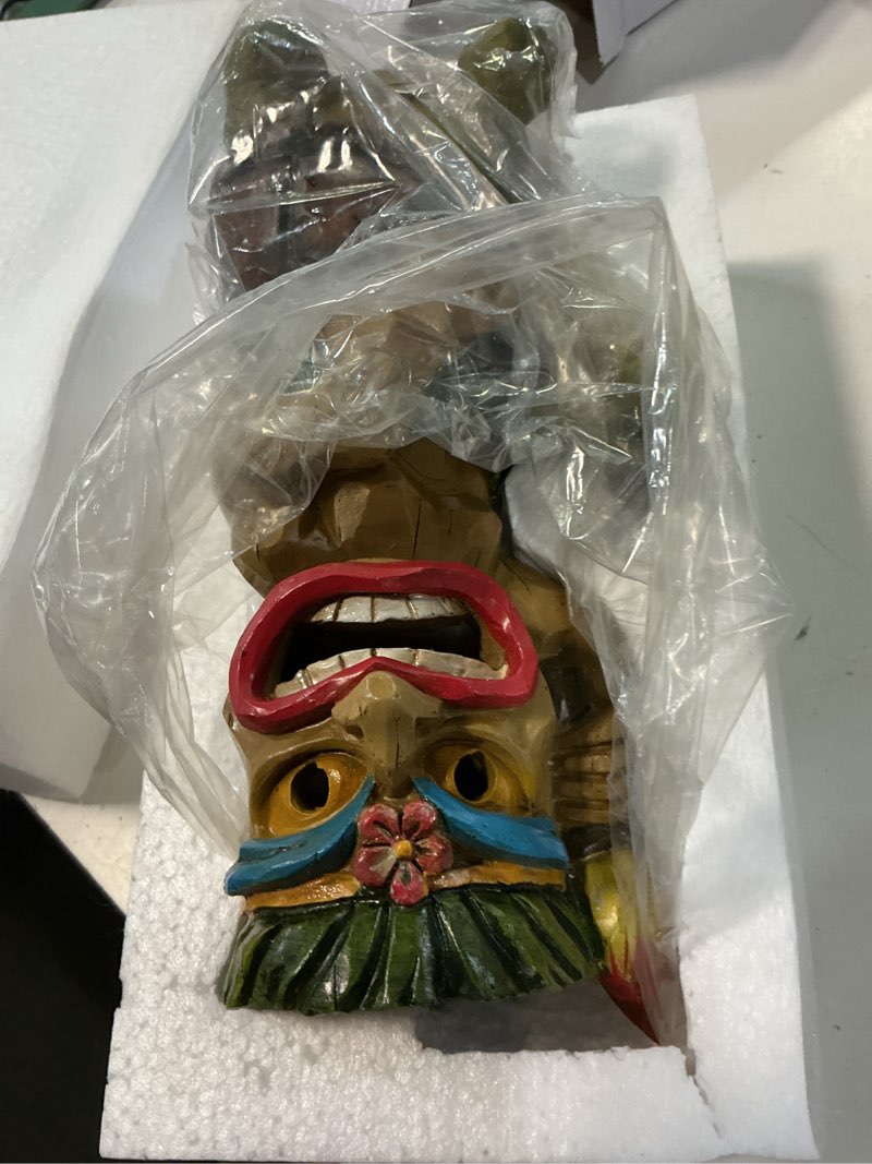 Condition photo showing Good Condition for tiki outdoor statue with turtle decor - solar powered garden figurine tiki art for tiki bar,backyard,garden,yard,flowerbed,walkway,patio,lawn,porch decorations,gifts