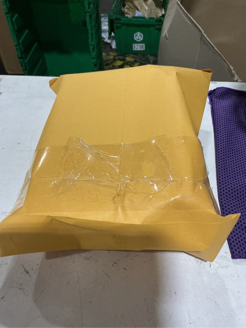 Condition photo showing As Is for 4 assorted phone cases 
