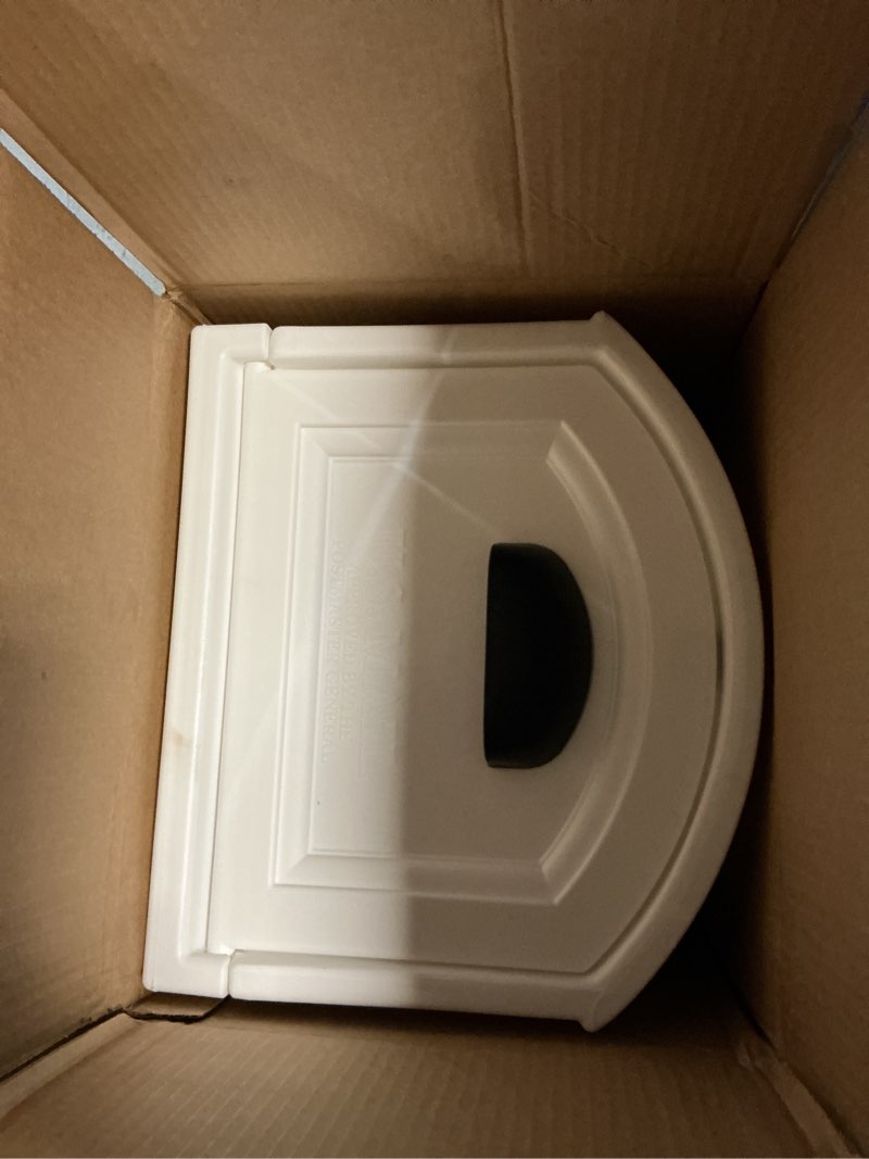 Condition photo showing Good Condition for step2 town-to-town xl post-mount mailbox, weather resistant, large outdoor mailboxes, made of durable plastic, easy to install, usps t4 sized mailbox, flag included, classic white
